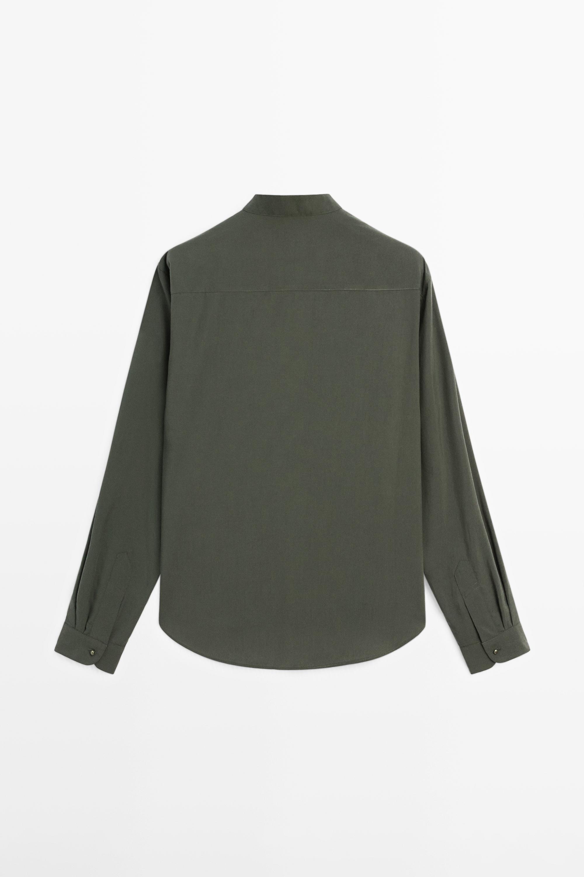 Pintuck shirt with stand collar